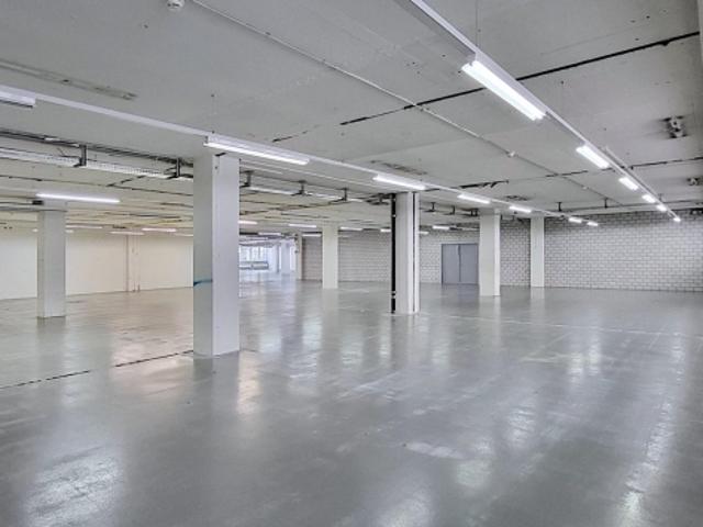 Jetzt auch Teilflächen ab ca. 600 m2 Lagerflächen in Egg b. Zürich!