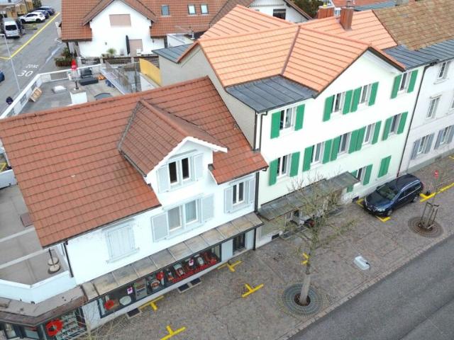 Jetzt Rendite von über 4.5% sichern Zwei vollvermietete und kernsanierte Mehrfamilienhäuser!