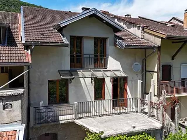 Jeurre 39360 Achat / Vente maison 6 pièces t6 terrasse cave