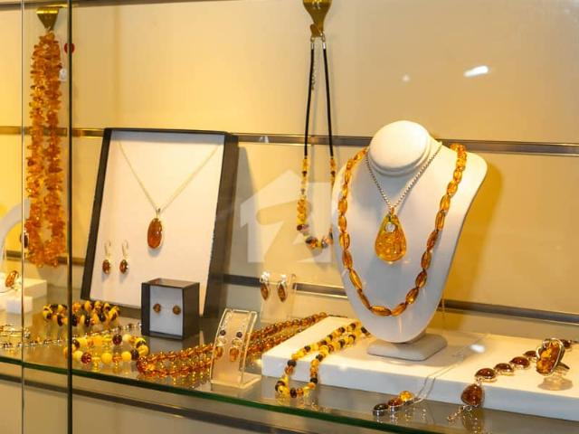 Jewellers Shop 1300 Square T Feet Space For Rent Diamond Shop Jewellery Botique Best Location Main Markaz Near Gol Market F 7 Markaz