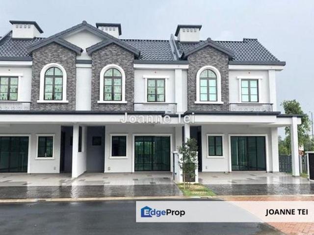 Jewels of Grasmere, Setia Marina