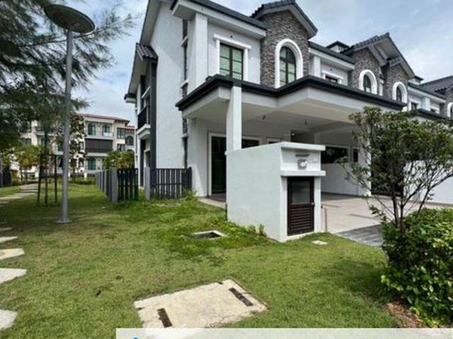 Jewels of Grasmere, Setia Marina