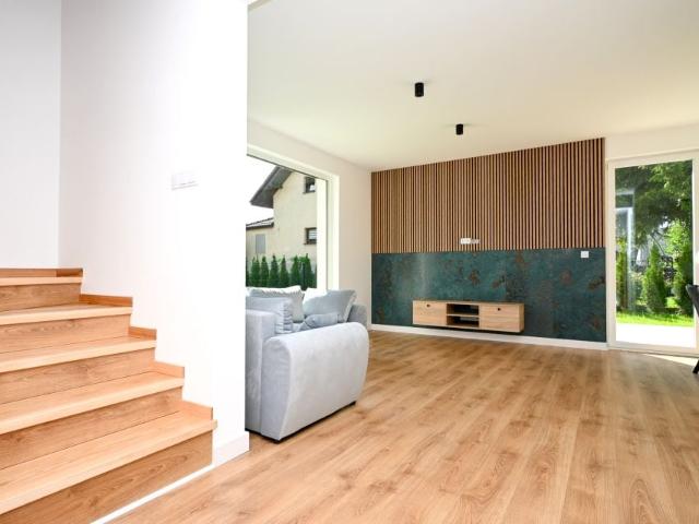 Jeziorzany 121 m², Jeziorzany