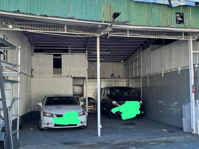 錦田市大馬路邊出租貨倉!