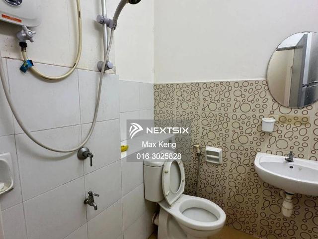 仅约 12分钟到 CIQ，每天往返新加坡真的省下不少时间 #DangaViewApartment【3房2厕】️ Built up 1038sqft 特别适合家庭或新加坡工作人士 Freehold️ International Lot️ 附部分家私️ 还有 1 个停车位 有保安 居住环境安心️ 不管自住还是出租给新加坡工作人士都有不错需求