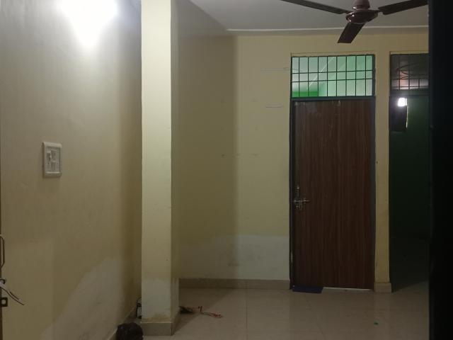 Jindal Homes 2 Bedroom 900 Sq. Ft. Builder Floor in Garhi Chaukhandi Noida Listing ID: #10060