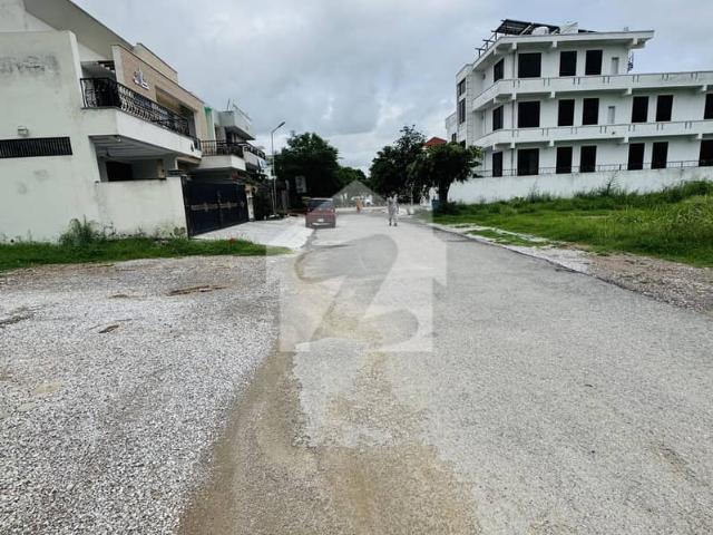 Jinnah Garden Street 3 Kanal Plot For Sale