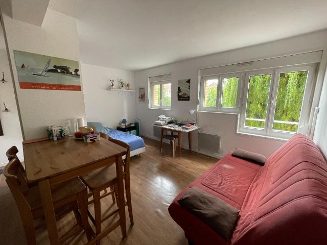 JJL LL152 WAZEMMES Studio meublé de 28,43m²
