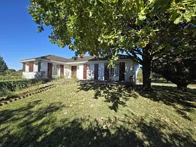 Jonzac 17500 Achat / Vente immeuble