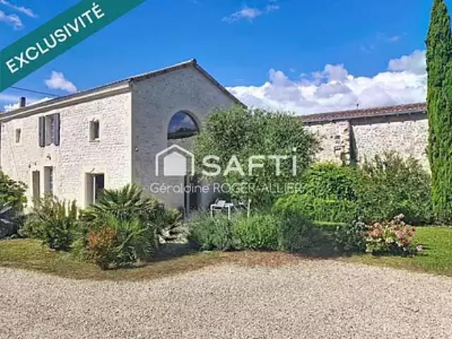 Jonzac 17500 Achat / Vente maison 4 pièces t4 parking