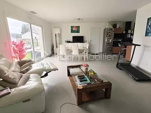 Jonzac 17500 Achat / Vente maison 4 pièces t4 piscine