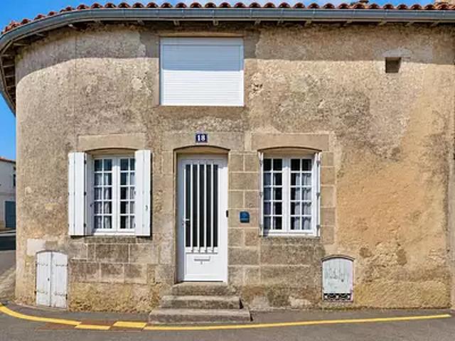 Jonzac 17500 Achat / Vente maison 6 pièces t6 jardin