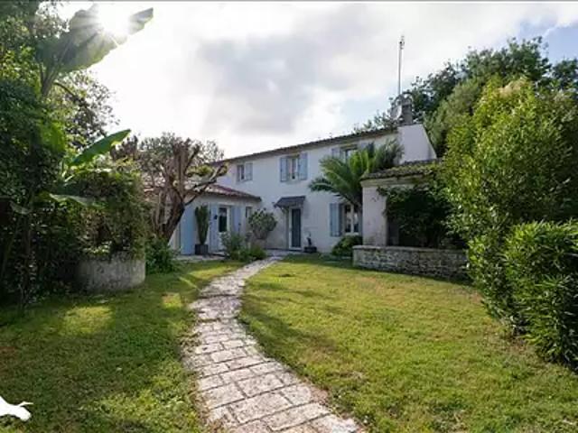 Jonzac 17500 Achat / Vente maison 7 pièces t7 parking
