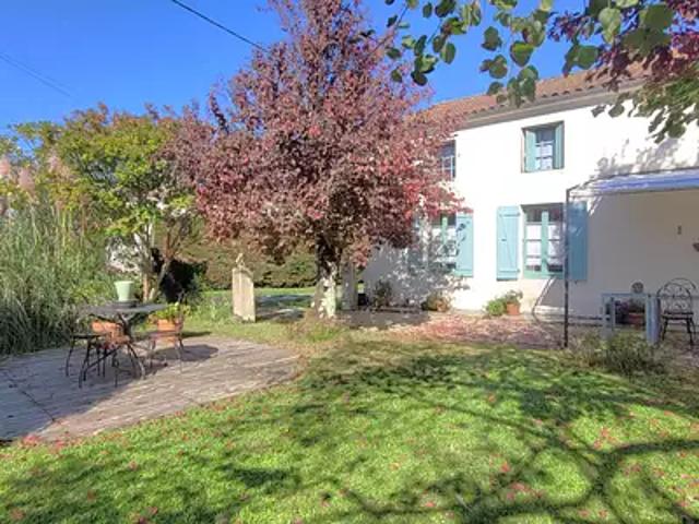 Jonzac 17500 Achat / Vente maison 9 pièces t9