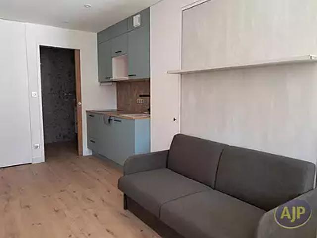 Jonzac 17500 Location appartement 1 pièce t1 terrasse