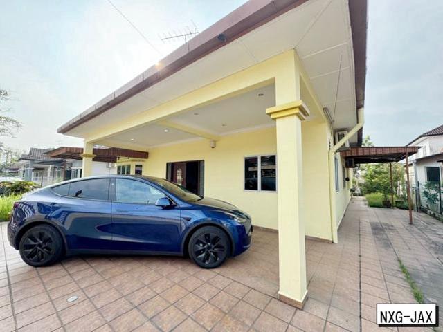 Johan Setia Klang Single Storey Bungalow House 60x79 non flood