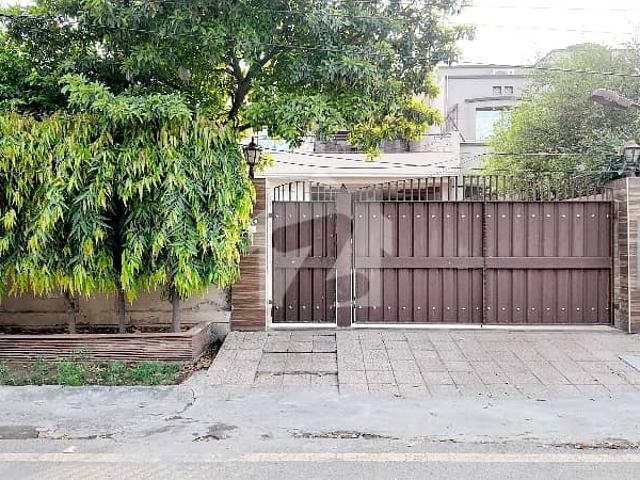 Johar Town Phase 1, One Kanal House Available For Sale
