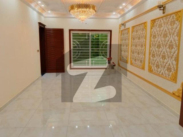 Johar town 12 marla house for sale hot loction near doctor hospital johar town