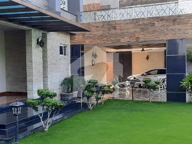 Johar Town 2 Kanal Near Shukat Khanam Only 4 Years Owner Build Beautiful House For Sale