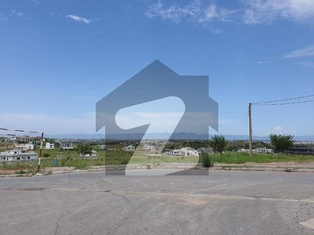 JOHAR BOULEVARD, Height Location 1 Kanal Plot Sector B