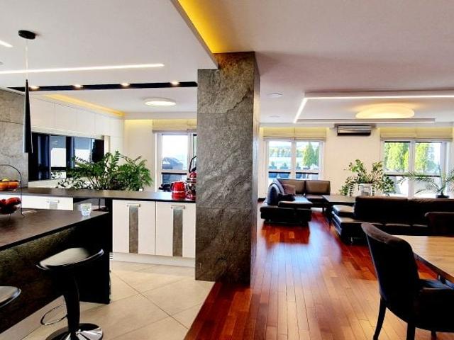 Johna Baildona 206,11 m², Katowice