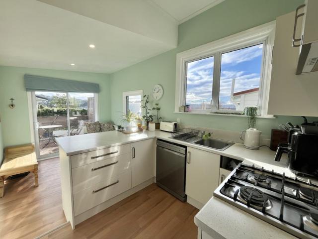johnsonville, 3 bedrooms