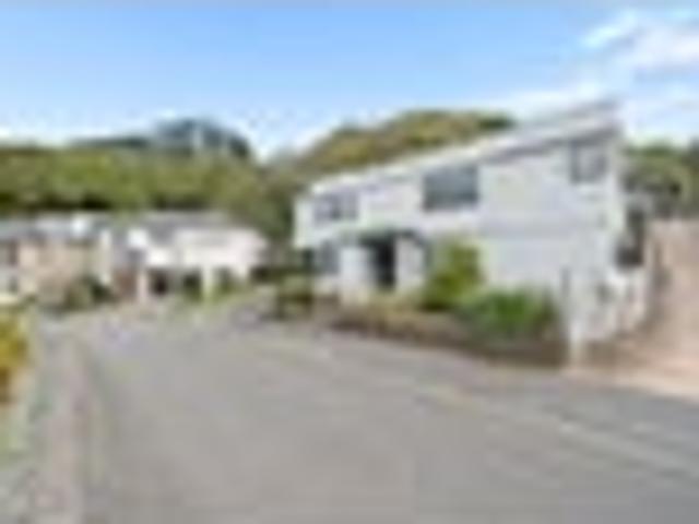Johnsonville, 5 bedrooms, $950 pw