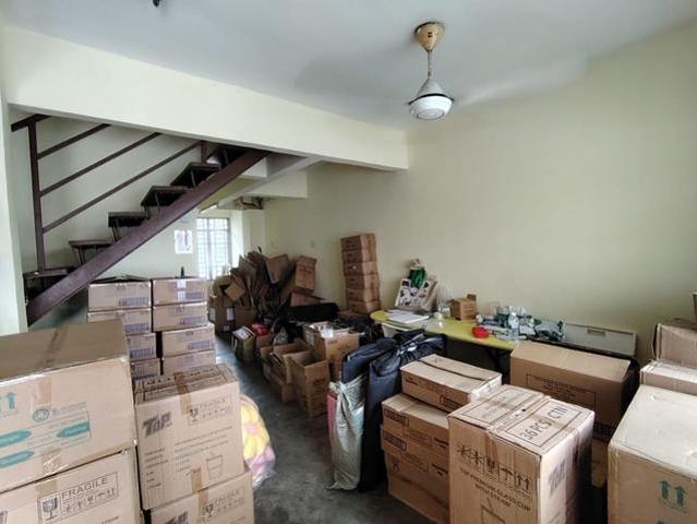 Johor Ulu Tiram double storey low cost 3 bedroom