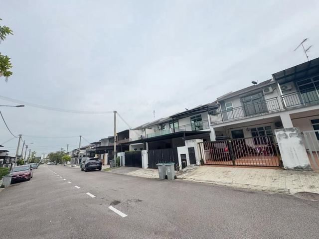 Johor Bahru Taman Pulai Mutiara Scientex Double Storey Terrace House