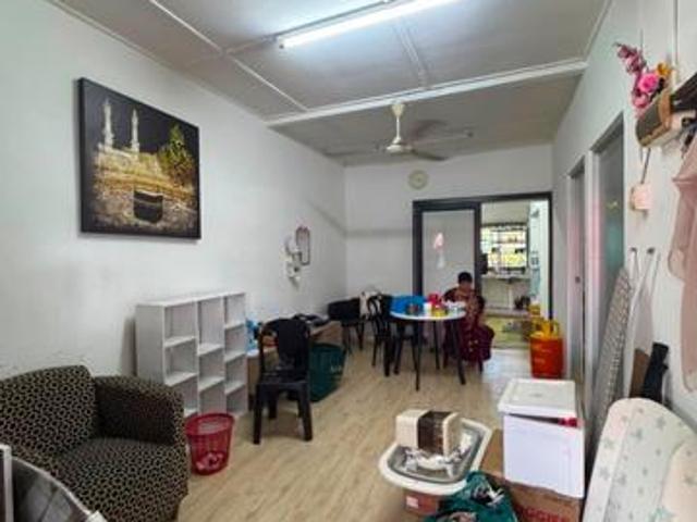 Johor Jaya Bakawali Good Condition Single Storey Low Cost House