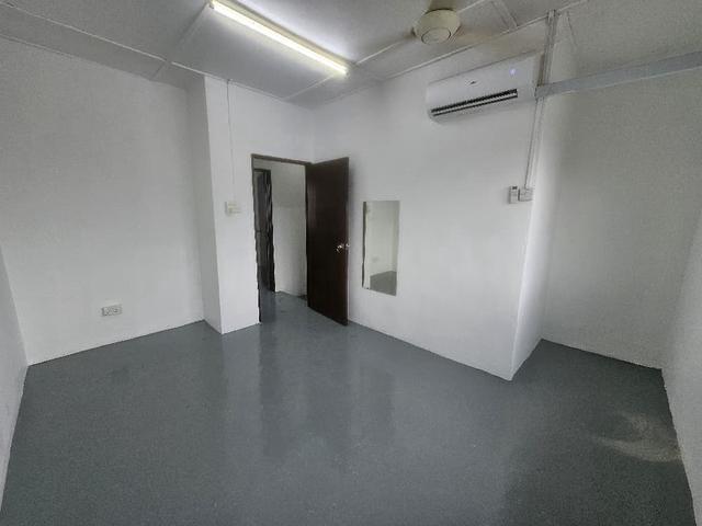 Johor Jaya Hot Unit Near Bus stopIKEA Single Storey House For Rent