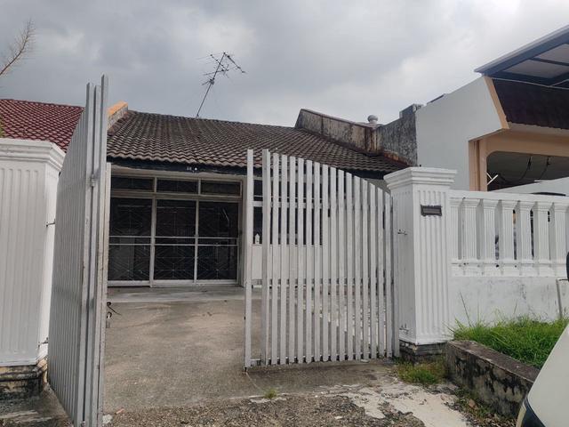Johor Jaya Jalan Keembong below market price