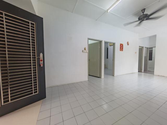 Johor Jaya Jalan Teratai 21 Single Storey End Lot House 3 Bed Freehold