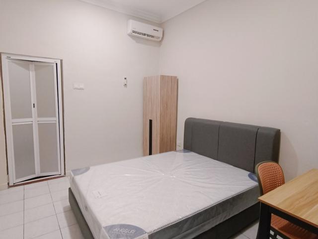 JOHOR JAYA ROOM FOR RENTZERO DEPOSITCool Living Master Room at JohorJaya, Johor
