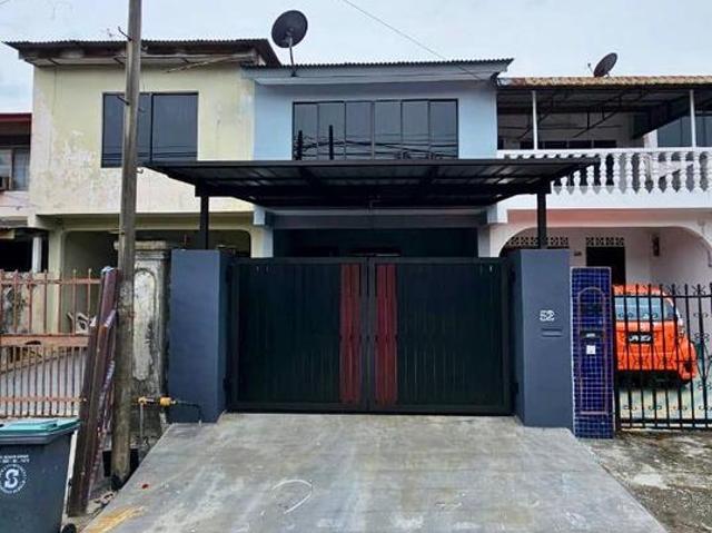 Johor Jaya Double Storey Low Cost Fully Reno 4B2B Jalan Seroja