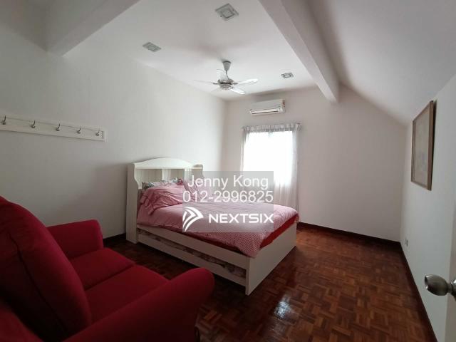 Johor Jaya, 3 Storey Shop Lot For Sale *Tenanted GF: RM3000 *Facing MainRoad *Unblock View