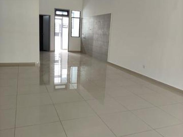 Johor Pasir Gudang Bandar Layangkasa double storey