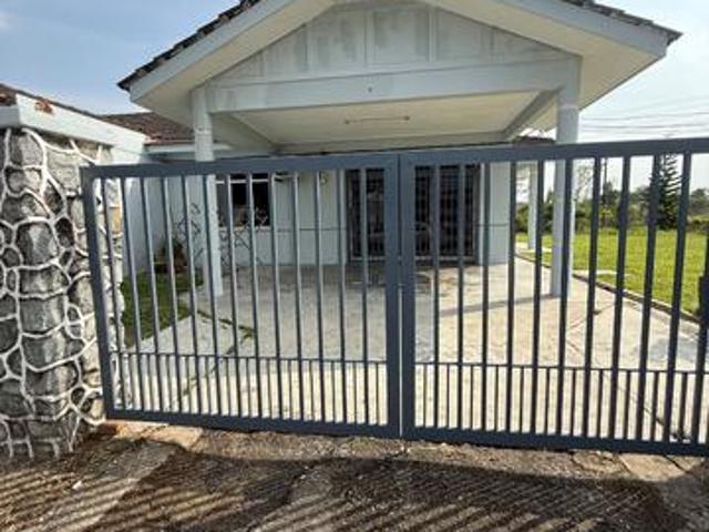 Johor Senai Partially Furnished 1Storey Terraced House For Rent