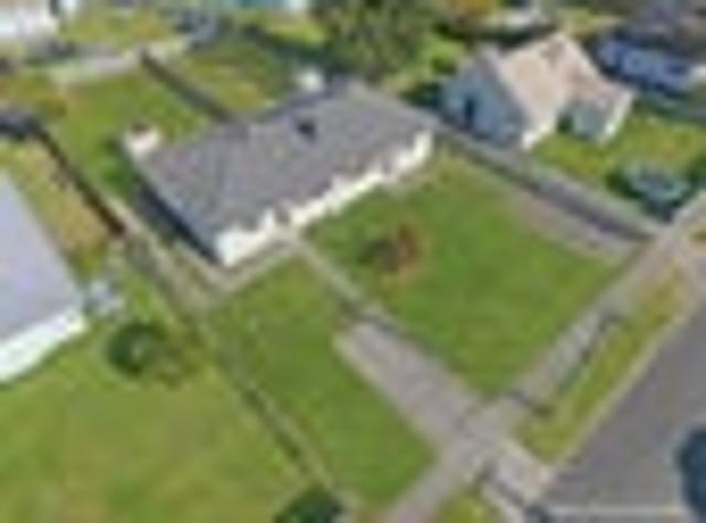 Joined at the hip! Double income + potential!