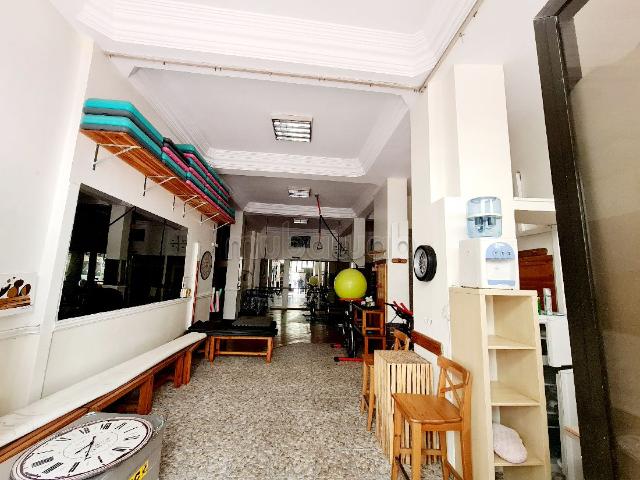 Joli magasin à louer ou vendre à Racine