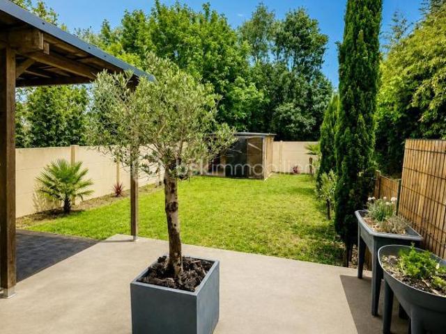 Jolie maison de ville de 101 m² avec jardin, au calme, sans vis à vis, DPE A