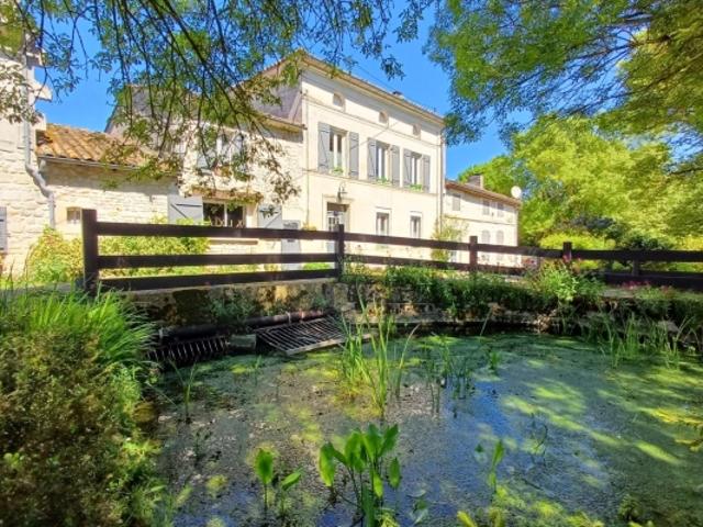 Joli moulin de 5 chambres avec belles vues