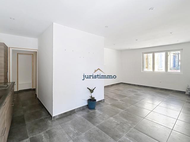 Joli appartement dans un immeuble en RDC au coeur de Mondrago