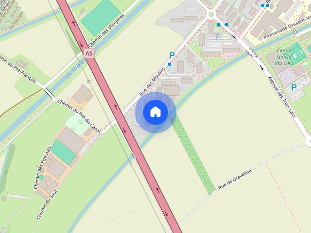 Joli appartement de 3.5 pièces rénové, proche des transports publics et commerces. Avec ascenseur, accès sécurisé et buanderie