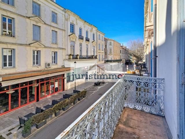 joli appartement en hyper centre avec balcon 69m2 bel emplac