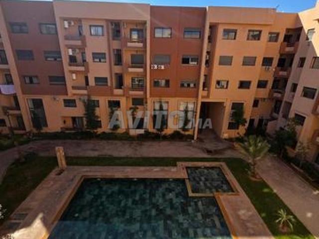 Joli appartement en location avec piscine