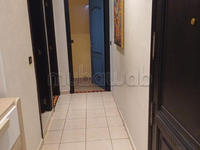 Joli appartement ensoleillé à louer longue durée