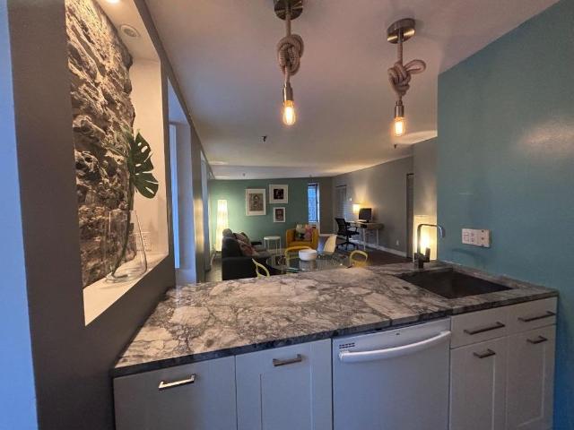 Joli appartement entièrement meublé + équipé Vieux Port