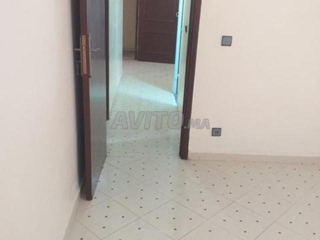Joli appartement vide marjane ain sebaa