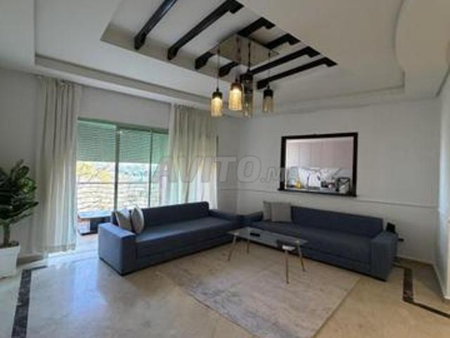 Joli appartement 2 chambres meublé piscine